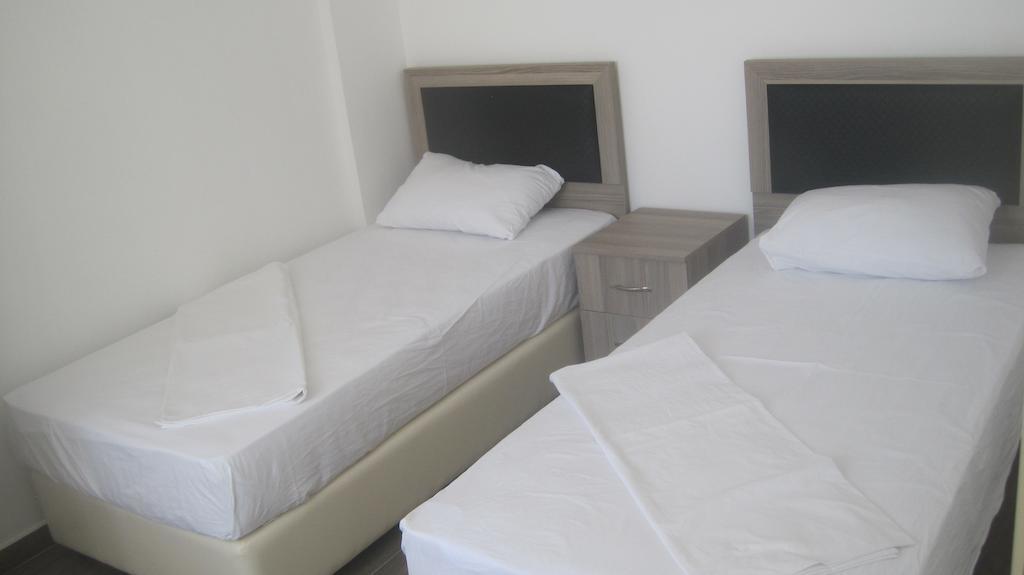 Inci Apart & Hotel Енез Стая снимка