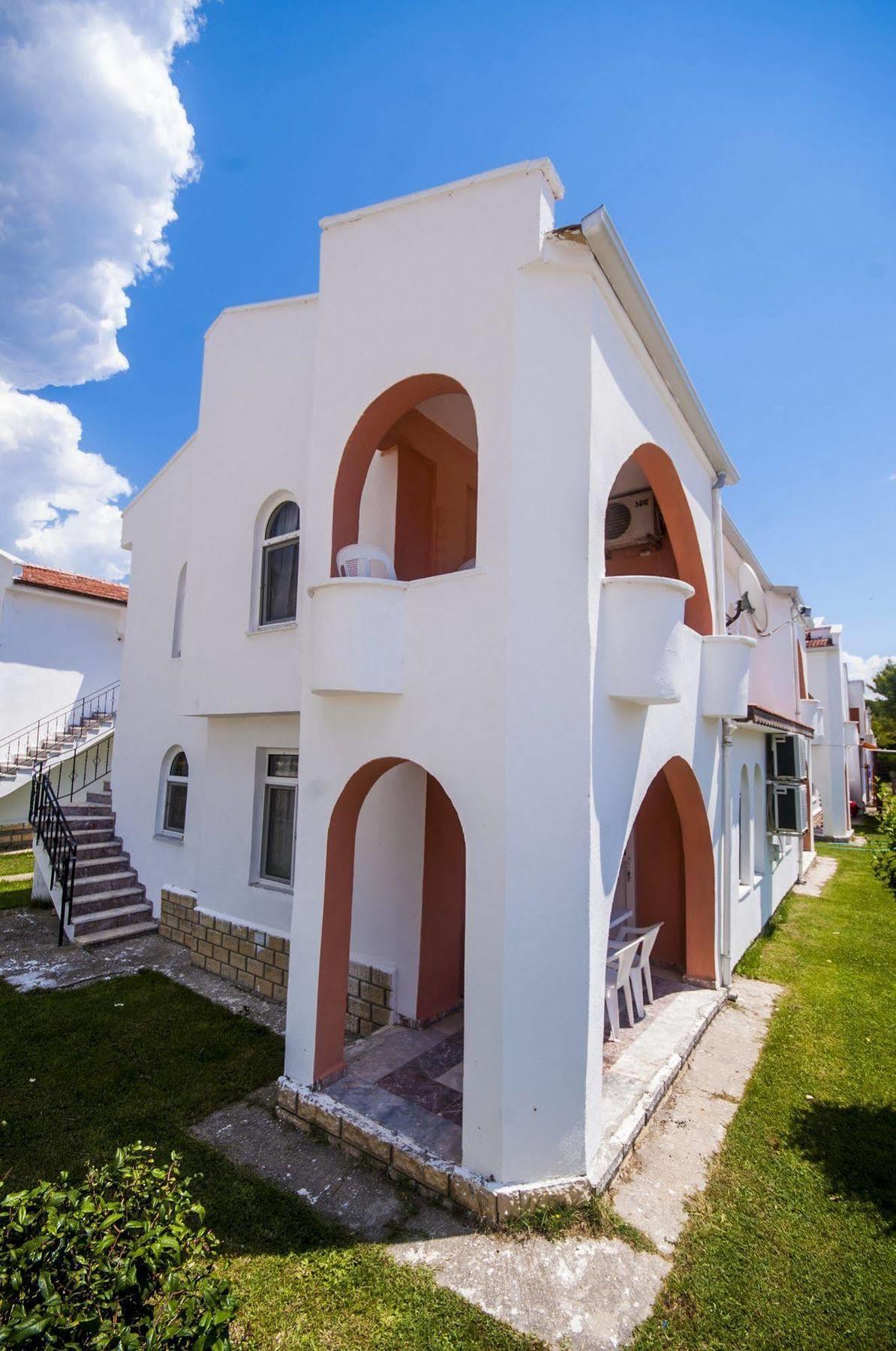 Inci Apart & Hotel Енез Екстериор снимка